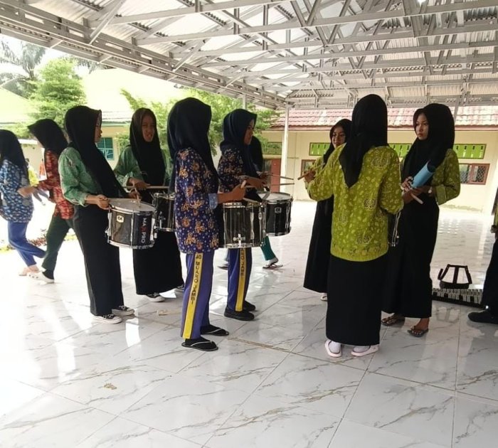 Ekstrakurikuler Kembali Bergeliat, MAN 1 Muaro Jambi Pulihkan Aktivitas Siswa Ekstrakurikuler Kembali Bergeliat, MAN 1 Muaro Jambi Pulihkan Aktivitas Siswa