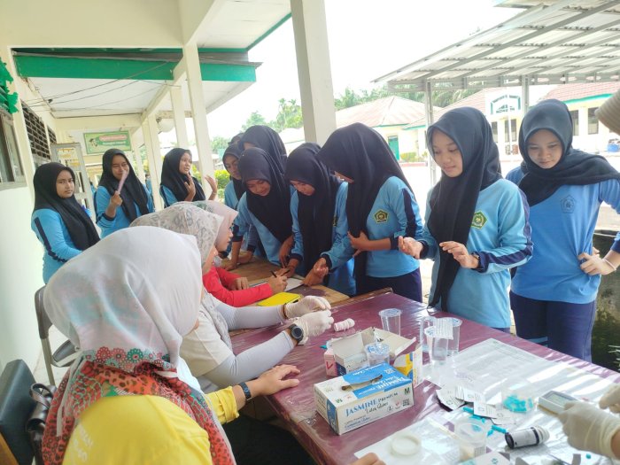Sosialisasi Kesehatan dan Pengambilan Sampel Darah Siswa MAN 1 Muaro Jambi