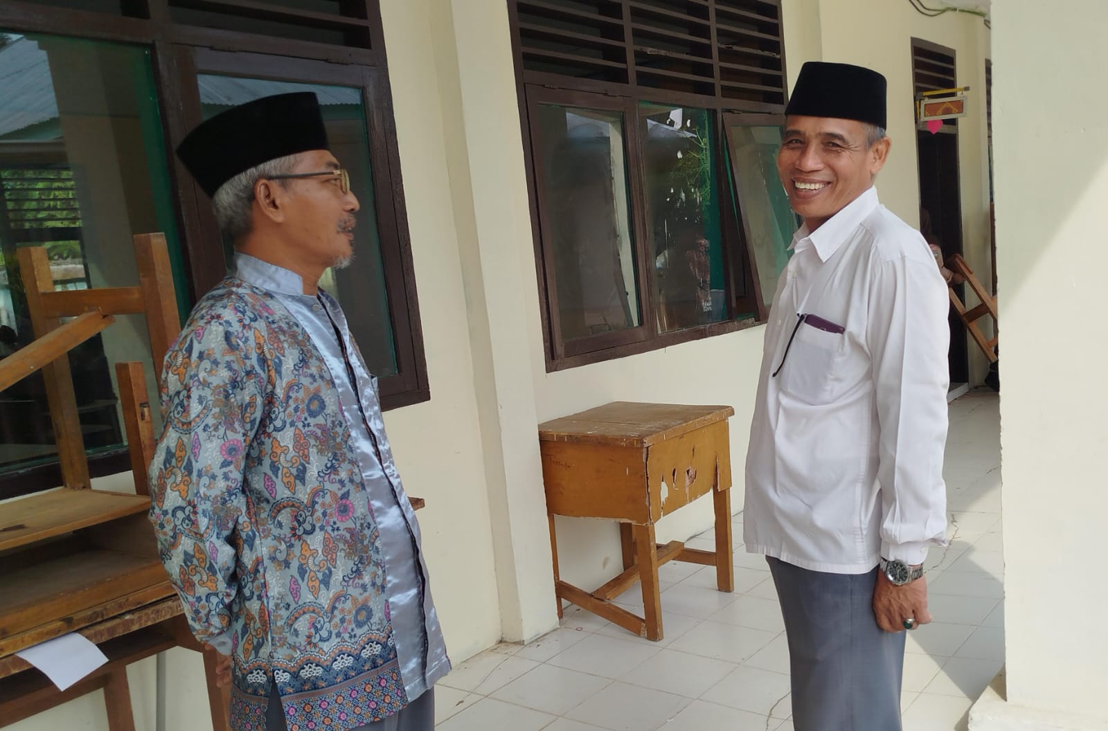 Ketua Komite MAN 1 Muaro Jambi Sambangi Madrasah Cek Sarana dan Prasarana