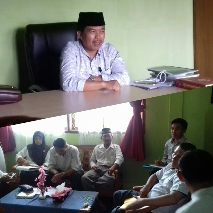 Kepala adakan pertemuan dengan Waka, Panitia UAS dan PPDB Kepala adakan pertemuan dengan Waka, Panitia UAS dan PPDB