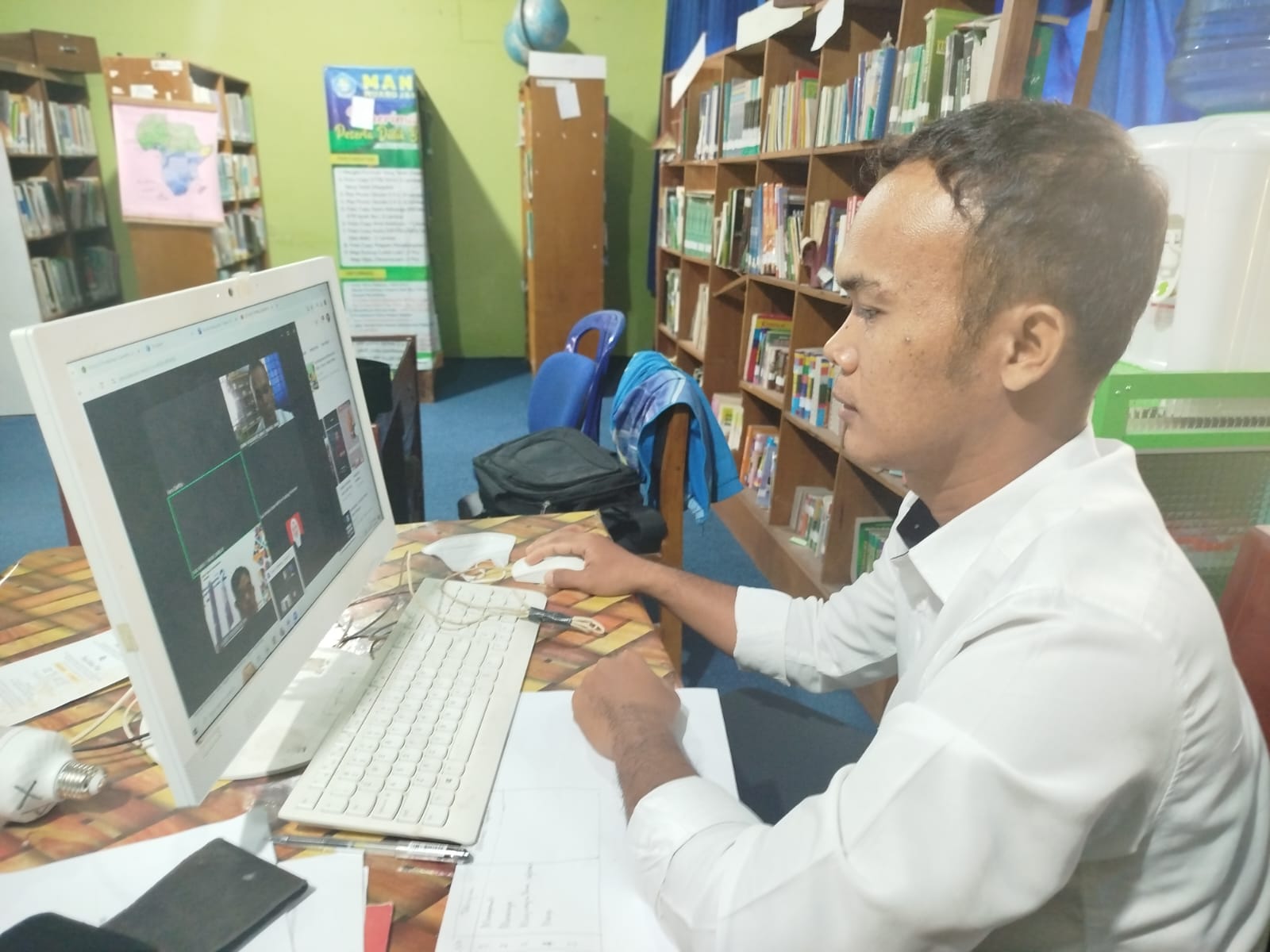 Guru MAN 1 Muaro Jambi Ikuti Pelatihan Berbagi Cerita Inovasi Madrasah