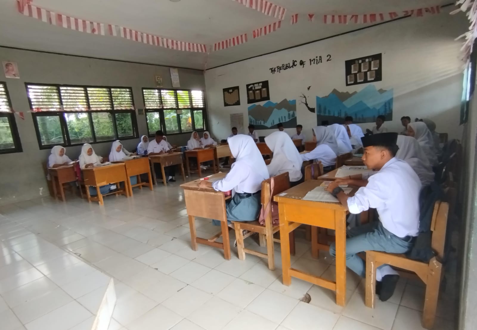 Agung Dipercaya Memimpin Kelas XII B Satu Tahun Kedepan Agung Dipercaya Memimpin Kelas XII B Satu Tahun Kedepan