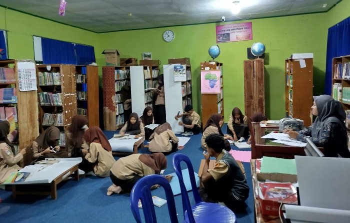 Perpustakaan MAN 1 Muaro Jambi Tambah Koleksi Buku Kurikulum Merdeka 2025