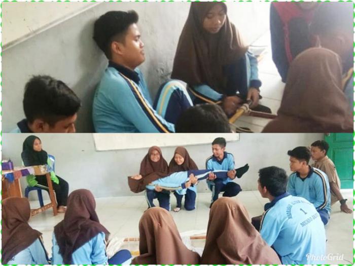 Usai Kegiatan Belajar Mendadak ada yang di Evakuasi Usai Kegiatan Belajar Mendadak ada yang di Evakuasi