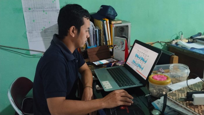 RDM Padat Aktivitas, Guru MAN 1 Muaro Jambi Kejar Penyelesaian Nilai Semester RDM Padat Aktivitas, Guru MAN 1 Muaro Jambi Kejar Penyelesaian Nilai Semester