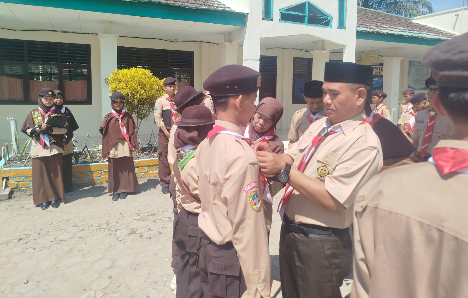 Kamabigus MAN 1 Muaro Jambi Buka Pelaksanaan Kegiatan Lomba Tinggat Penggalang