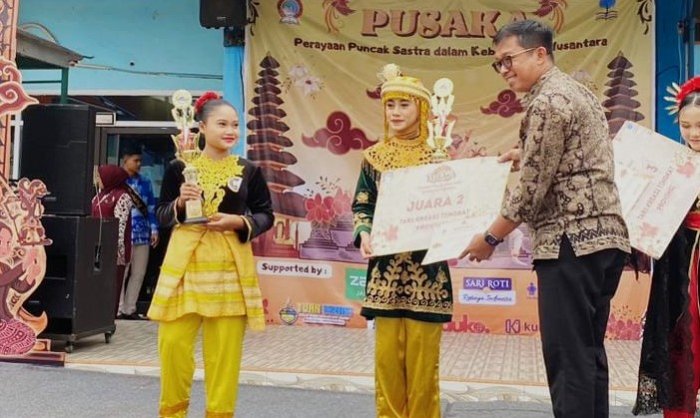 Tim Tari MAN 1 Muaro Jambi Berangkat ke MAN IC Siak, Siap Bersaing di Ajang Seni Tingkat Sumatra
