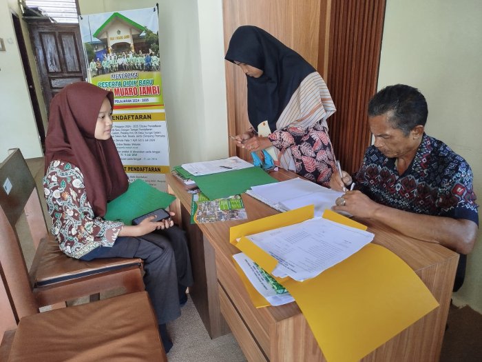 Antusiasme Masyarakat Tinggi, Pendaftaran PSBM MAN 1 Muaro Jambi Meningkat Tajam Antusiasme Masyarakat Tinggi, Pendaftaran PSBM MAN 1 Muaro Jambi Meningkat Tajam