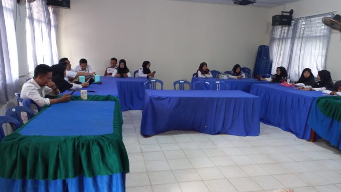 Rapat Evaluasi PPKM di MAN 1 Muaro Jambi Bahas Laporan Setiap Tim