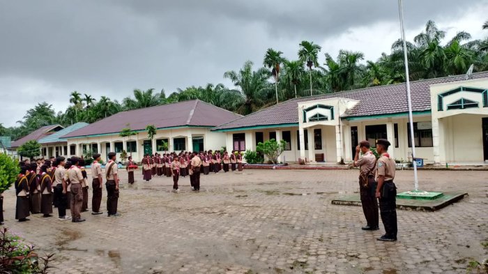 Kegiatan Pramuka MAN 1 Muaro Jambi Kembali Rutin Setiap Jumat Kegiatan Pramuka MAN 1 Muaro Jambi Kembali Rutin Setiap Jumat