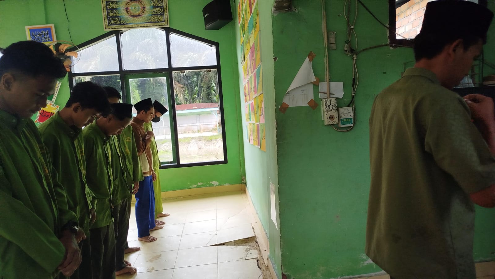 Pelaksanaan Salat Dhuha Berjamaah di MAN 1 Muaro Jambi Pelaksanaan Salat Dhuha Berjamaah di MAN 1 Muaro Jambi