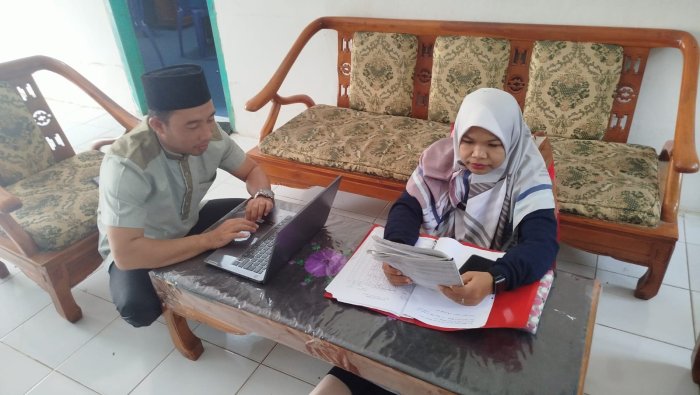 Peserta PPG MAN 1 Muaro Jambi Tekun Selesaikan Modul Pembelajaran