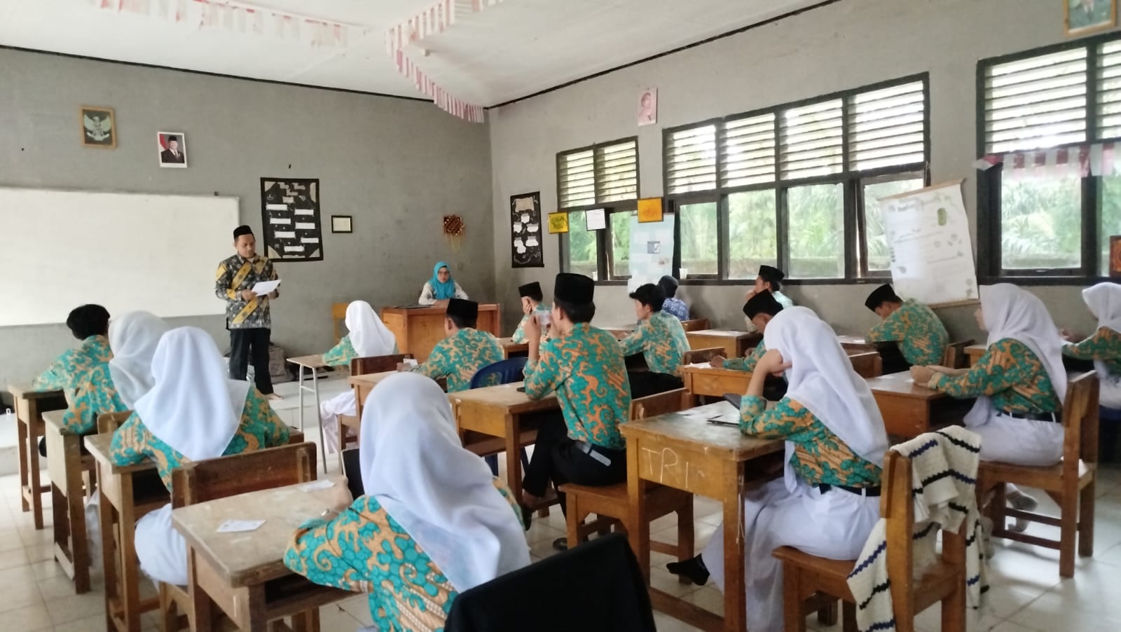 Ujian Madrasah Lancar Proktor Juga Tenang Ujian Madrasah Lancar Proktor Juga Tenang