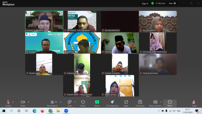 Guru MAN 1 Muaro Jambi Antusias Pelajari Fitur Baru Smart ASN