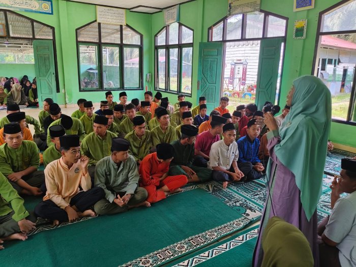 Pembiasaan Sholat Dhuha, MAN 1 Muaro Jambi Perkuat Karakter Religius Siswa