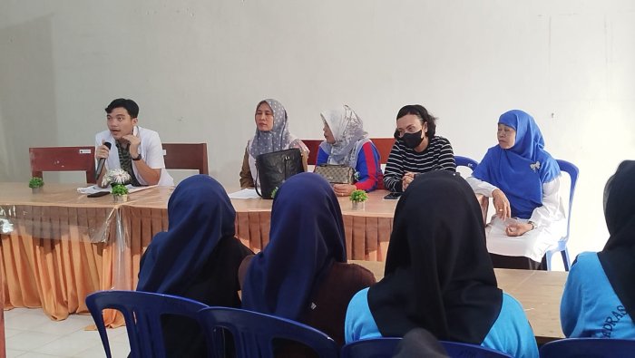 Puskesmas Tangkit Berikan Edukasi Kesehatan Reproduksi kepada Siswa MAN 1 Muaro Jambi Puskesmas Tangkit Berikan Edukasi Kesehatan Reproduksi kepada Siswa MAN 1 Muaro Jambi