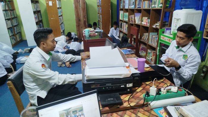 Kepala MAN 1 Muaro Jambi Ingatkan Penyelesaian SKP Periode Kedua Sebelum Akhir Juli Kepala MAN 1 Muaro Jambi Ingatkan Penyelesaian SKP Periode Kedua Sebelum Akhir Juli