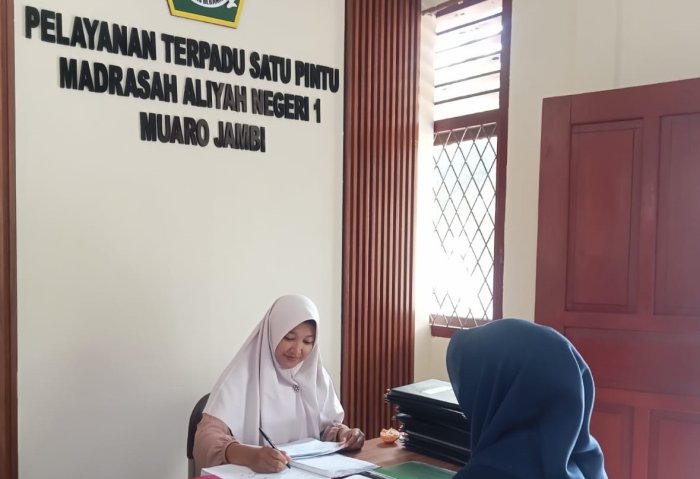 Daftar Ulang Belum Tuntas, MAN 1 Muaro Jambi Imbau Siswa Segera Pastikan Status Pendidikan