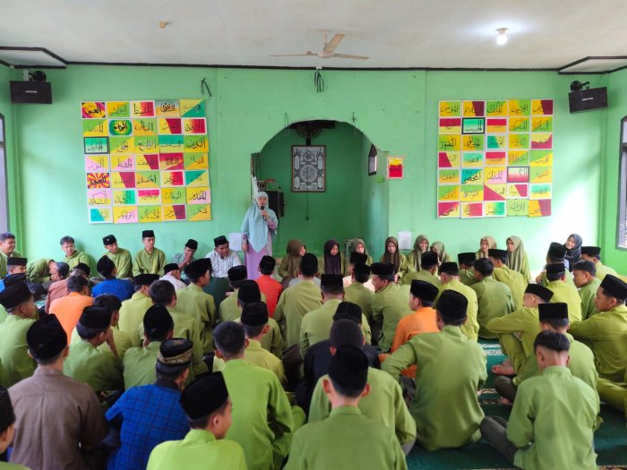 Latihan Petugas Jumat Pagi, Suntaji Tekankan Kedisiplinan dan Kekhusyukan