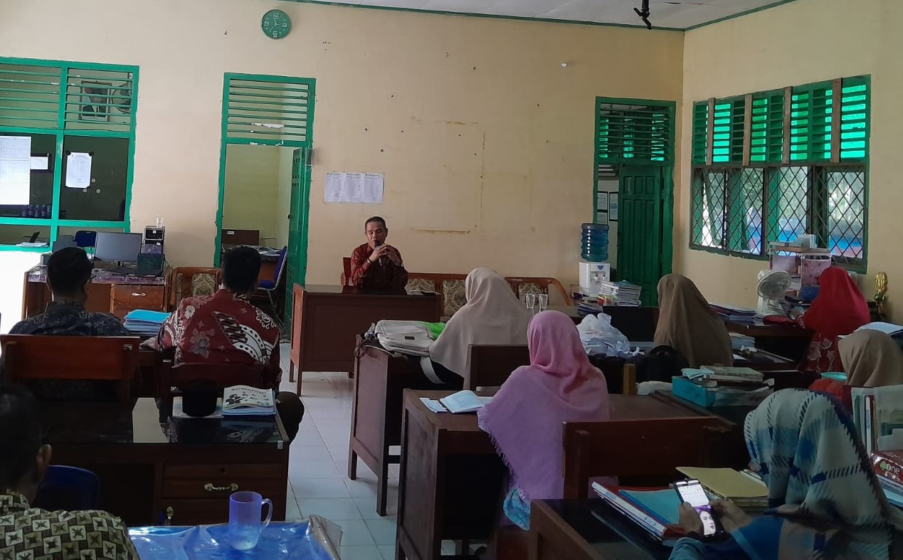 Pembagian Tugas Tambahan dan Jam Mengajar Guru MAN 1 Muaro Jambi Pembagian Tugas Tambahan dan Jam Mengajar Guru MAN 1 Muaro Jambi