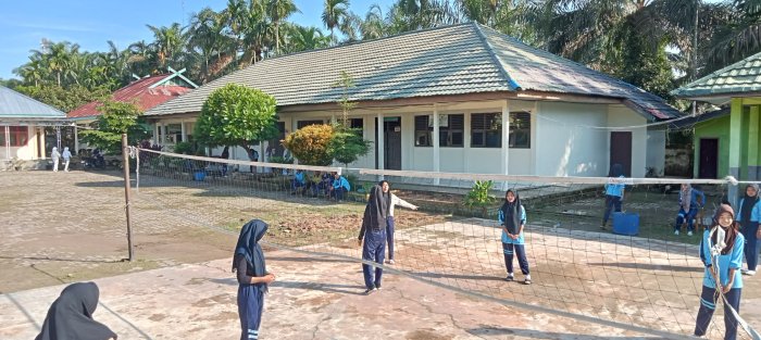 Semarak Ekstrakurikuler Olahraga di MAN 1 Muaro Jambi, Sore Hari Penuh Energi