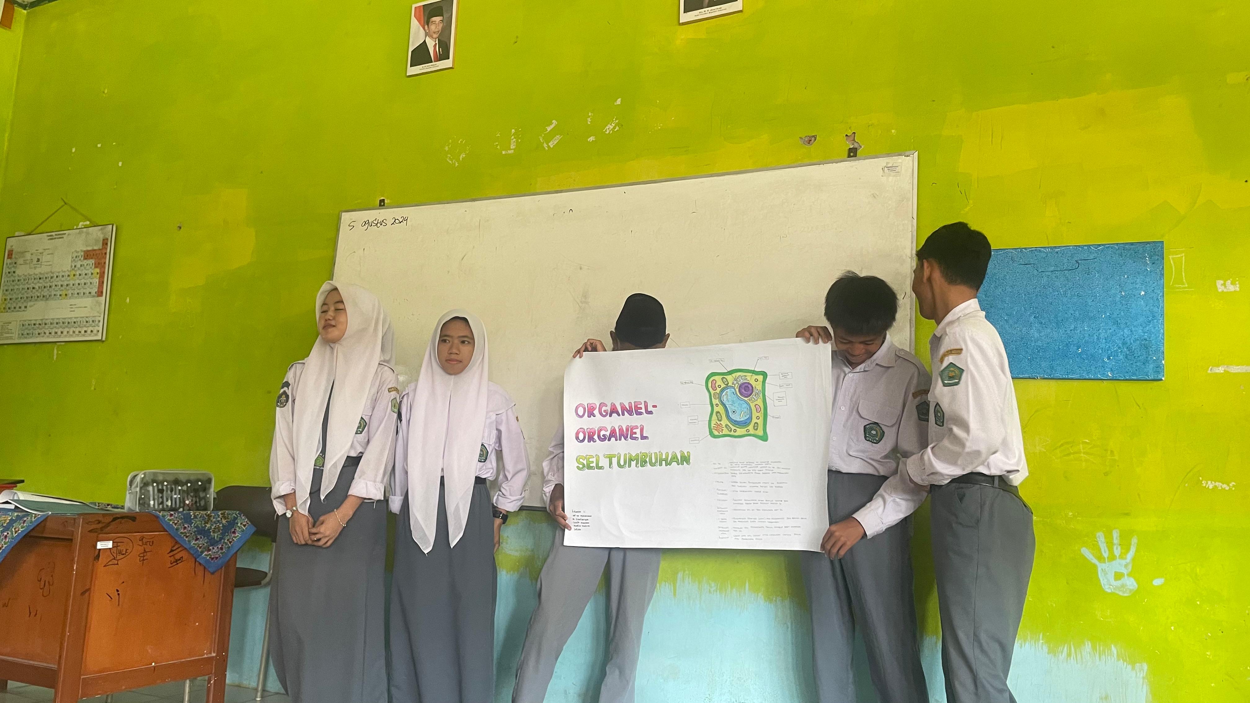 Siswa XIC Mempresentasikan Sel hewan dan Tumbuhan Siswa XIC Mempresentasikan Sel hewan dan Tumbuhan