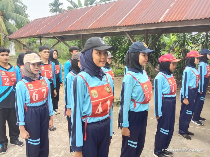 Latihan Paskibraka Bentuk Mental Tangguh Siswa MAN 1 Muaro Jambi