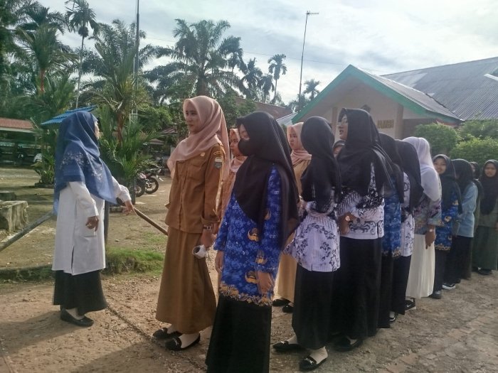 MAN 1 Muaro Jambi Tegaskan Peserta Upacara Wajib Kenakan Pakaian Kepahlawanan