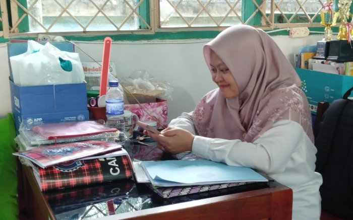 Guru MAN 1 Muaro Jambi Antusias Ikuti Pelatihan Daring MOOC Pintar