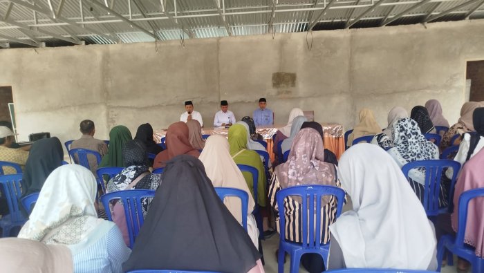 Orang Tua Siswa Kelas XII Sepakati Pengelolaan Perpisahan di MAN 1 Muaro Jambi Orang Tua Siswa Kelas XII Sepakati Pengelolaan Perpisahan di MAN 1 Muaro Jambi