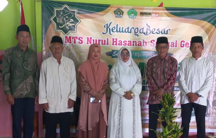 Waka Humas MAN 1 Muaro Jambi Menghadiri Undangan Isra Miraj di MTs NH