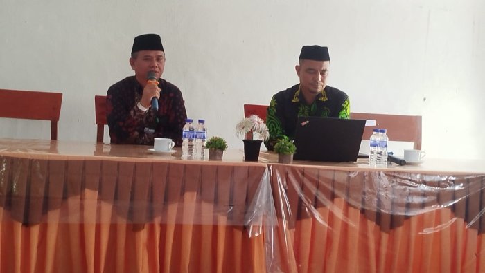 Kepala MAN 1 Muaro Jambi Tekankan Tindak Lanjut Pembinaan Guru