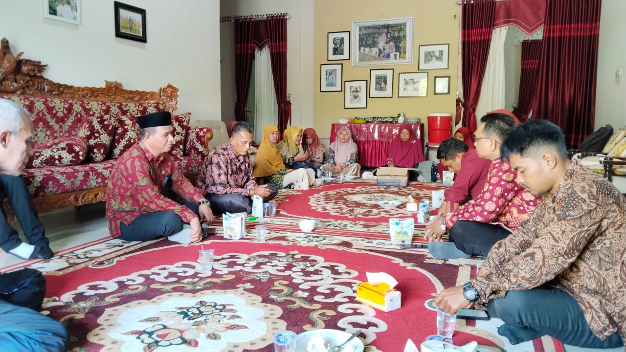 Alhamdulihan Hj. Muhaiti,S.Pd.,M.Pd.I sudah Kembali ke Tanah Air