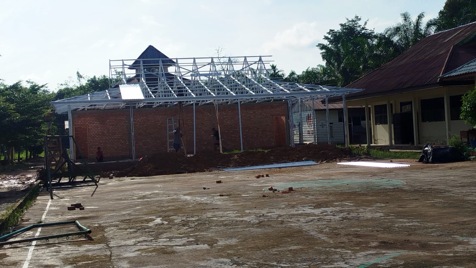 Pendopo Kreativitas Siswa MAN 1 Muaro Jambi bulan Ramadhan Dipastikan Rampung