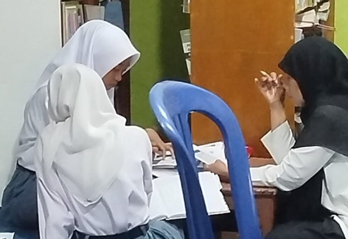 Dua Srikandi MAN 1 Muaro Jambi Siap Berlaga di OMI Tingkat Kabupaten