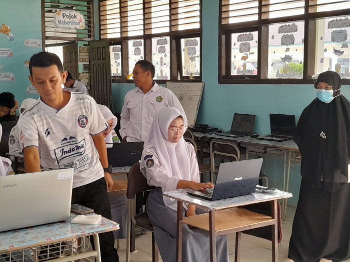 Empat Hari Berjalan Lancar, MAN 1 Muaro Jambi Tuntaskan Uji Coba TKA