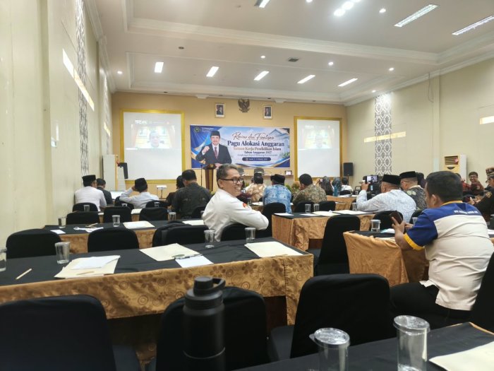 MAN 1 Muaro Jambi Ikuti Review dan Finalisasi Pagu Anggaran 2027 di Kanwil Kemenag Jambi