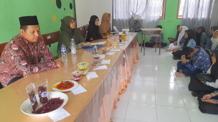 Perpustakaan MAN 1 Muaro Jambi Ramai Saat Asesmen Perpustakaan MAN 1 Muaro Jambi Ramai Saat Asesmen