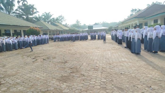 Waka Kesiswaan Ajak Siswa Jaga Tata Tertib Madrasah