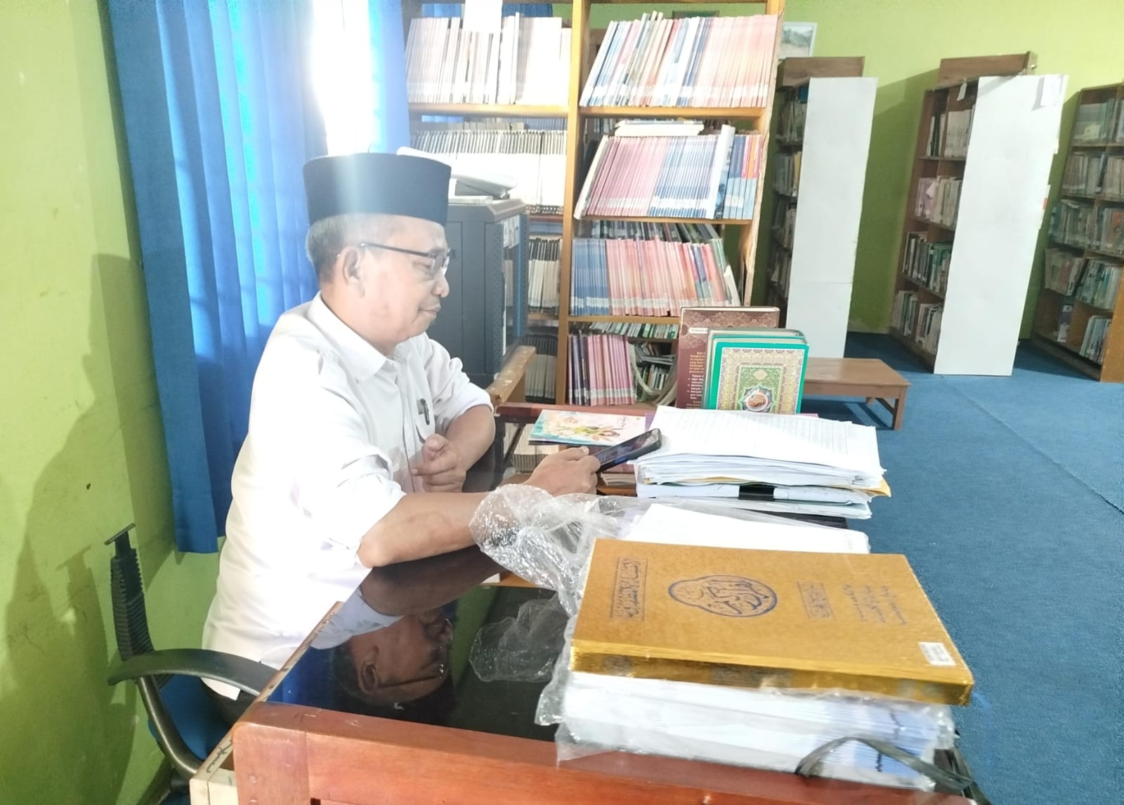 Guru MAN 1 Muaro Jambi Siapkan Agenda Pembelajaran Guru MAN 1 Muaro Jambi Siapkan Agenda Pembelajaran