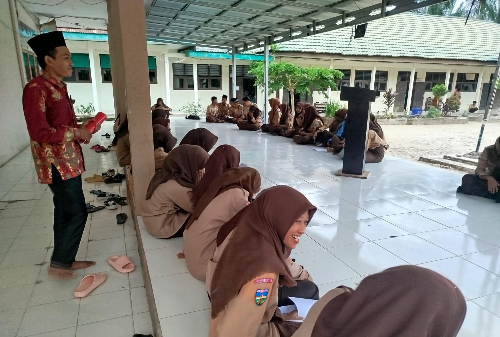 Pembina Keagamaan Ajarkan Menjadi Pembawa Acara Keagamaan