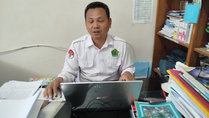 Guru MAN 1 Muaro Jambi Mulai Input Nilai ke RDM, Persiapan Menuju Penilaian Akhir