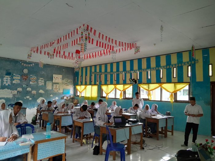 Supervisi Guru Bahasa Inggris di MAN 1 Muaro Jambi, Tingkatkan Kualitas Pembelajaran