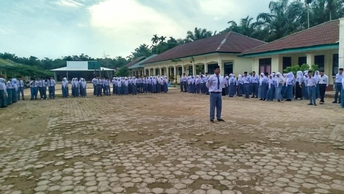 Petugas Upacara dari Pramuka, Disiplin dan Kompak di Lapangan Petugas Upacara dari Pramuka, Disiplin dan Kompak di Lapangan