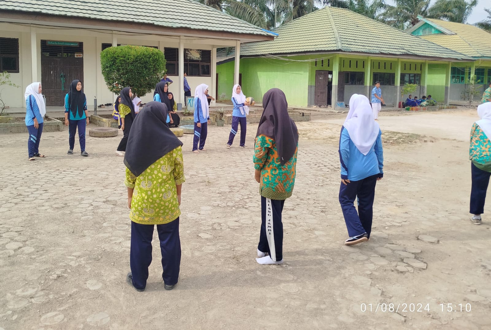 Pentingnya Anak Mengikuti Ekstrakurikuler Olahraga di Sekolah Pentingnya Anak Mengikuti Ekstrakurikuler Olahraga di Sekolah