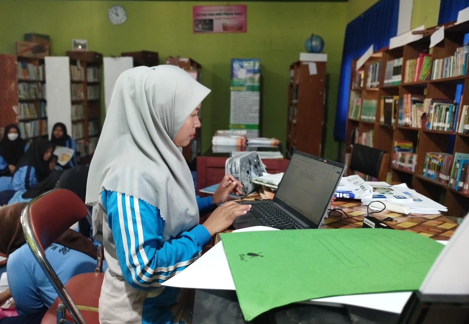 Tingkatkan Kompetensi, Guru MAN 1 Muaro Jambi Antusias Ikuti Pelatihan 