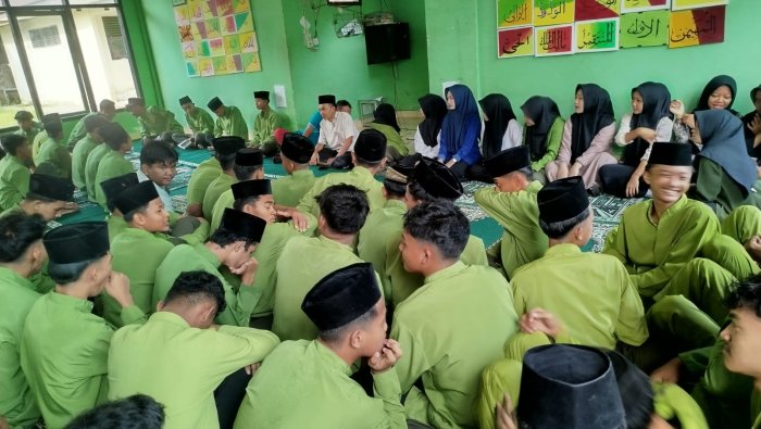 Hitung Mundur Menuju SAS: Guru dan Siswa MAN 1 Muaro Jambi Tingkatkan Kesiapan
