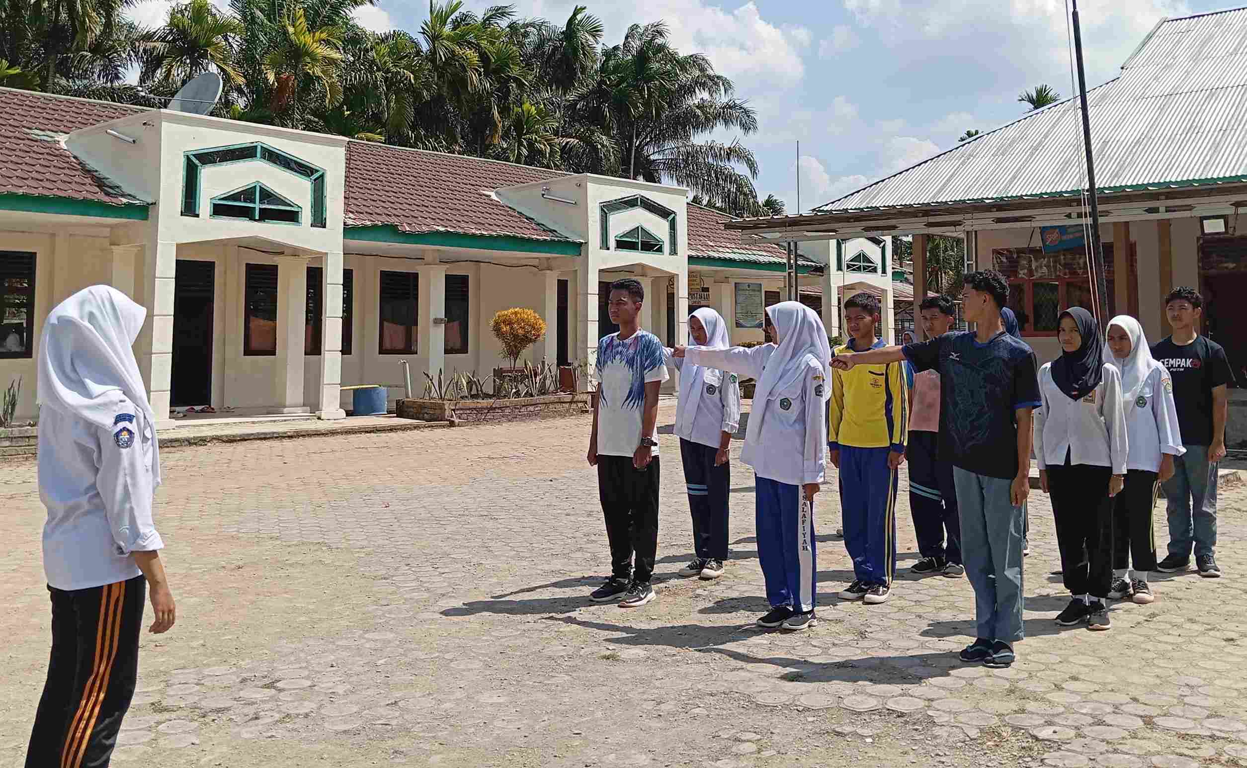 Paskibraka MAN 1 Muaro Jambi Siapkan Diri 