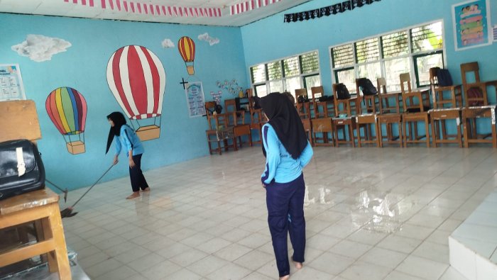 Penataan Denah Kursi SAS Siap Dipakai di 13 Ruang MAN 1 Muaro Jambi