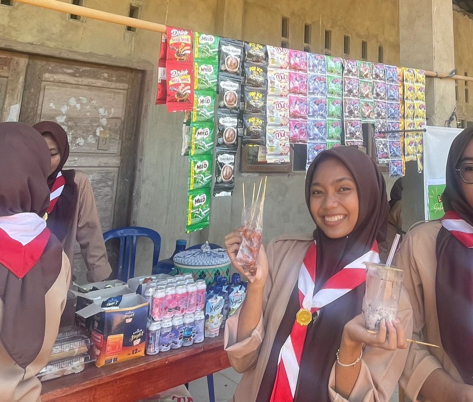 Siswa XIC mengikuti Bazar Peringatan Hari Pramuka Siswa XIC mengikuti Bazar Peringatan Hari Pramuka